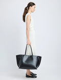Days Carryall In Smooth Calf - Black