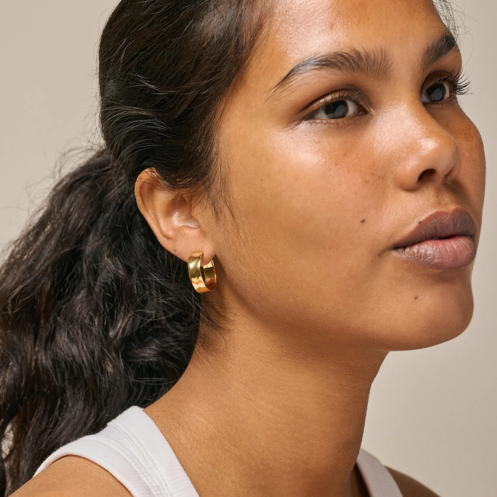 Sandra Wide Hoops - Gold