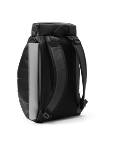 Hugger Backpack 20L - Black Out