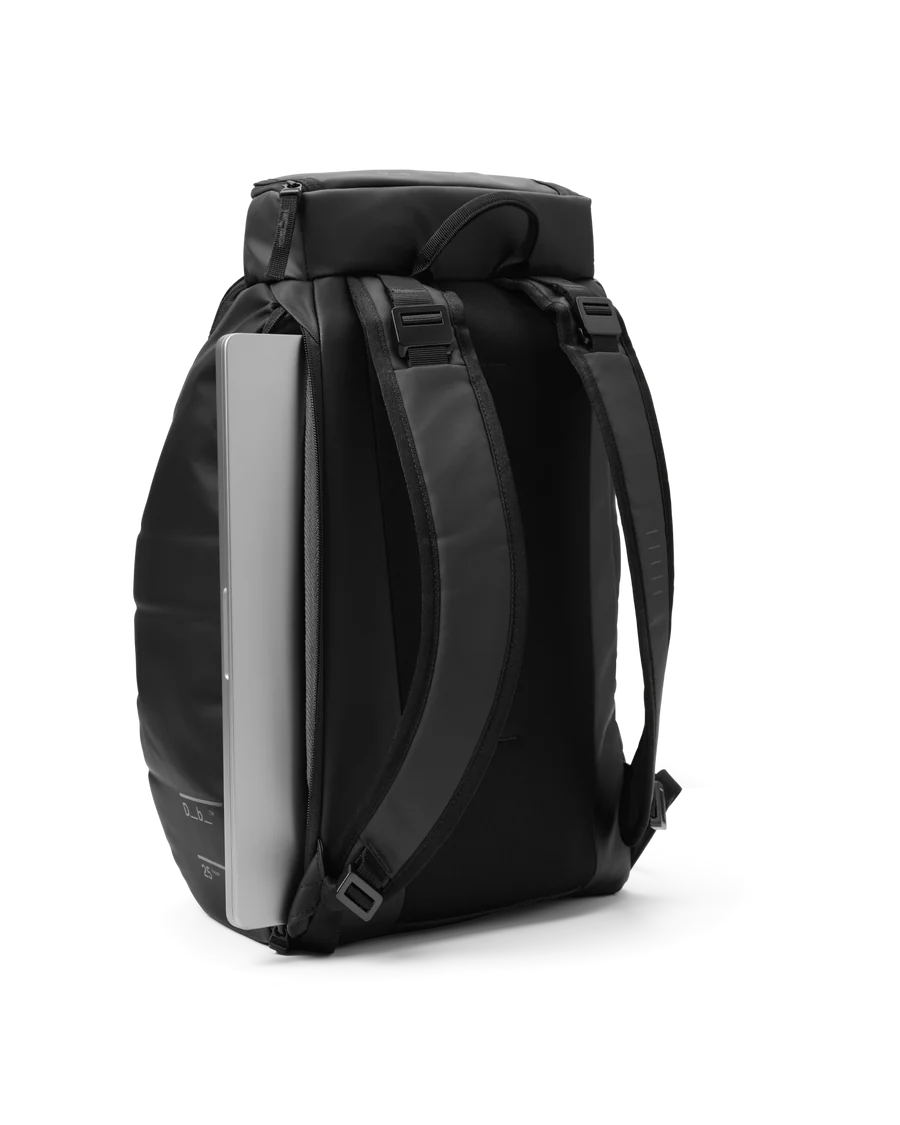 Hugger Ryggsäck 20L - Black Out