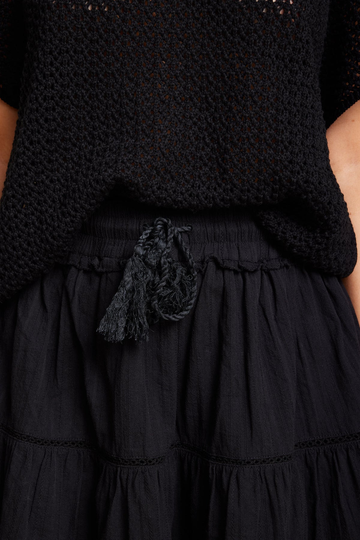 Hutton Solid - Black