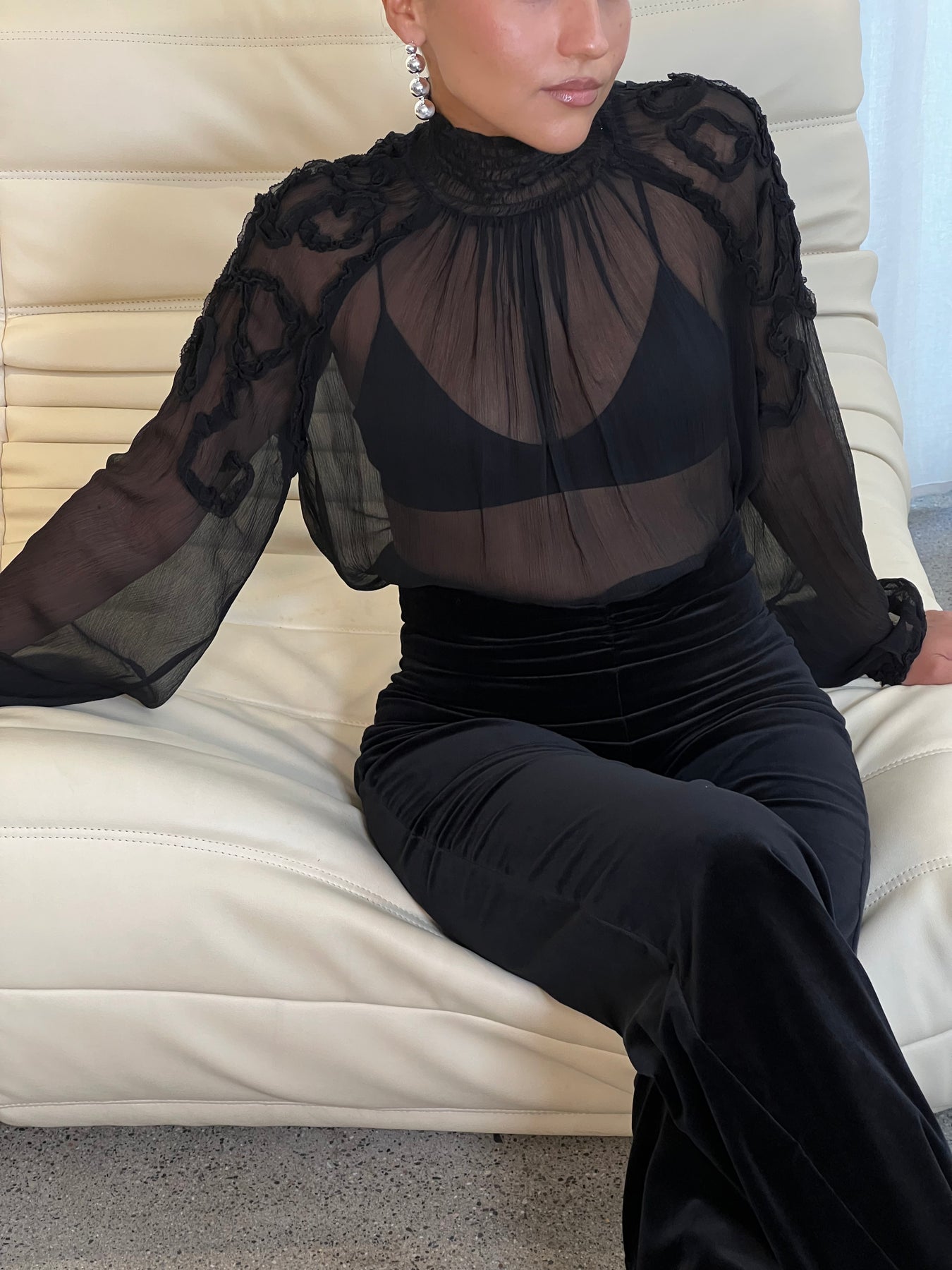 Magdalena Silk Smocked Long Sleeve Blouse - Noir