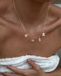 Bow Charm - Guld