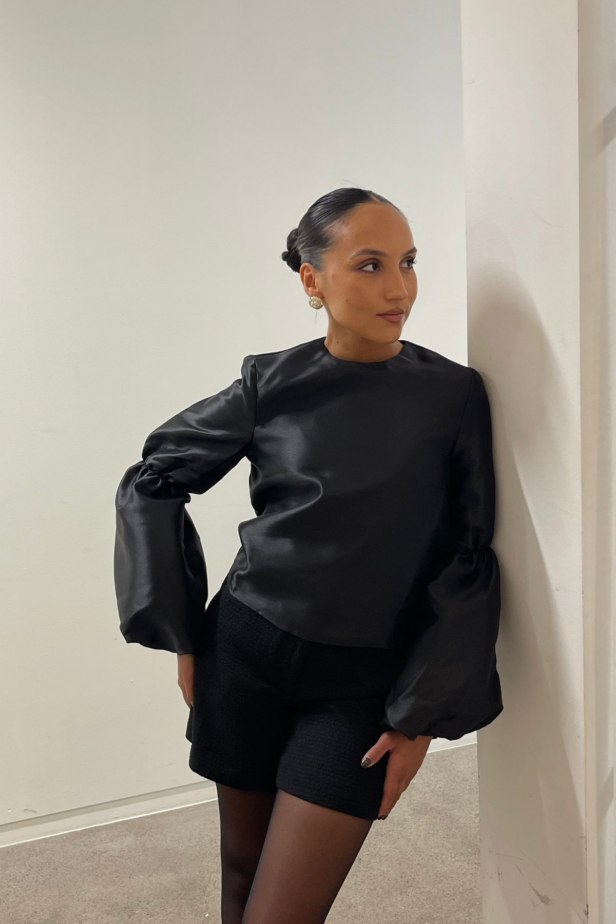 Cia Double Pouf Sleeve Blouse - Svart