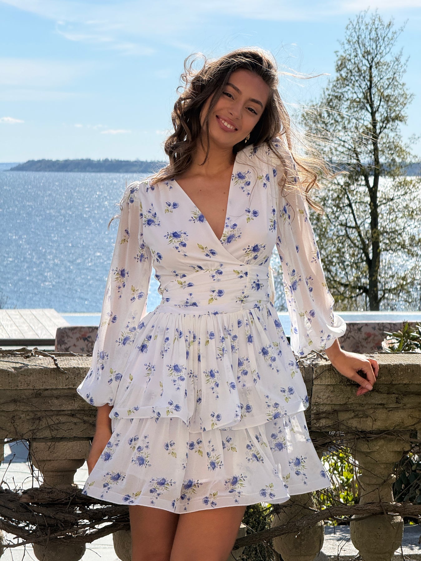 Jade Wave Chiffon Floret Dress - Vit/Blå