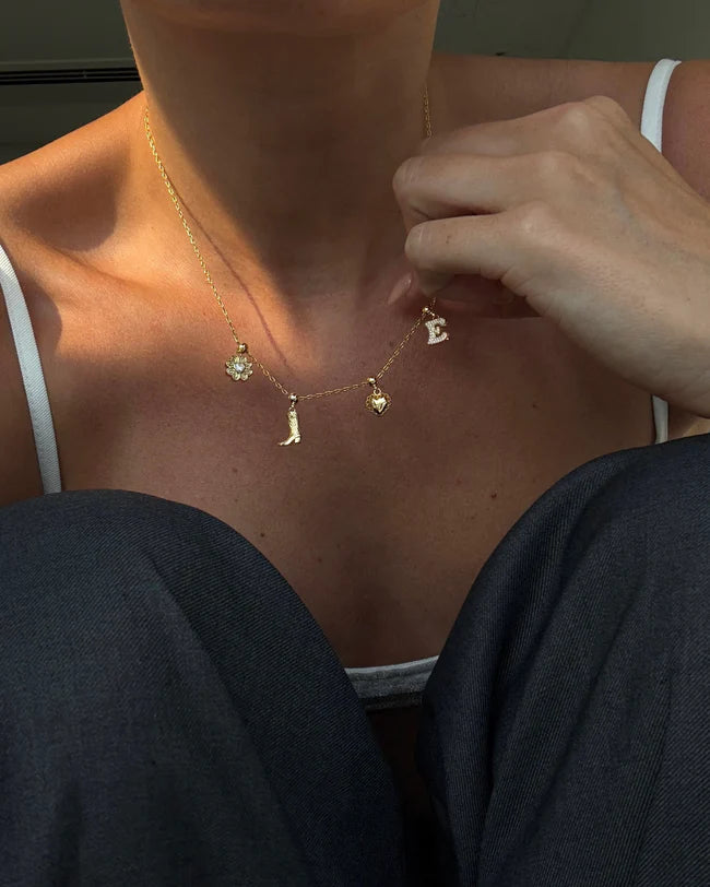 Clover Charm - Guld