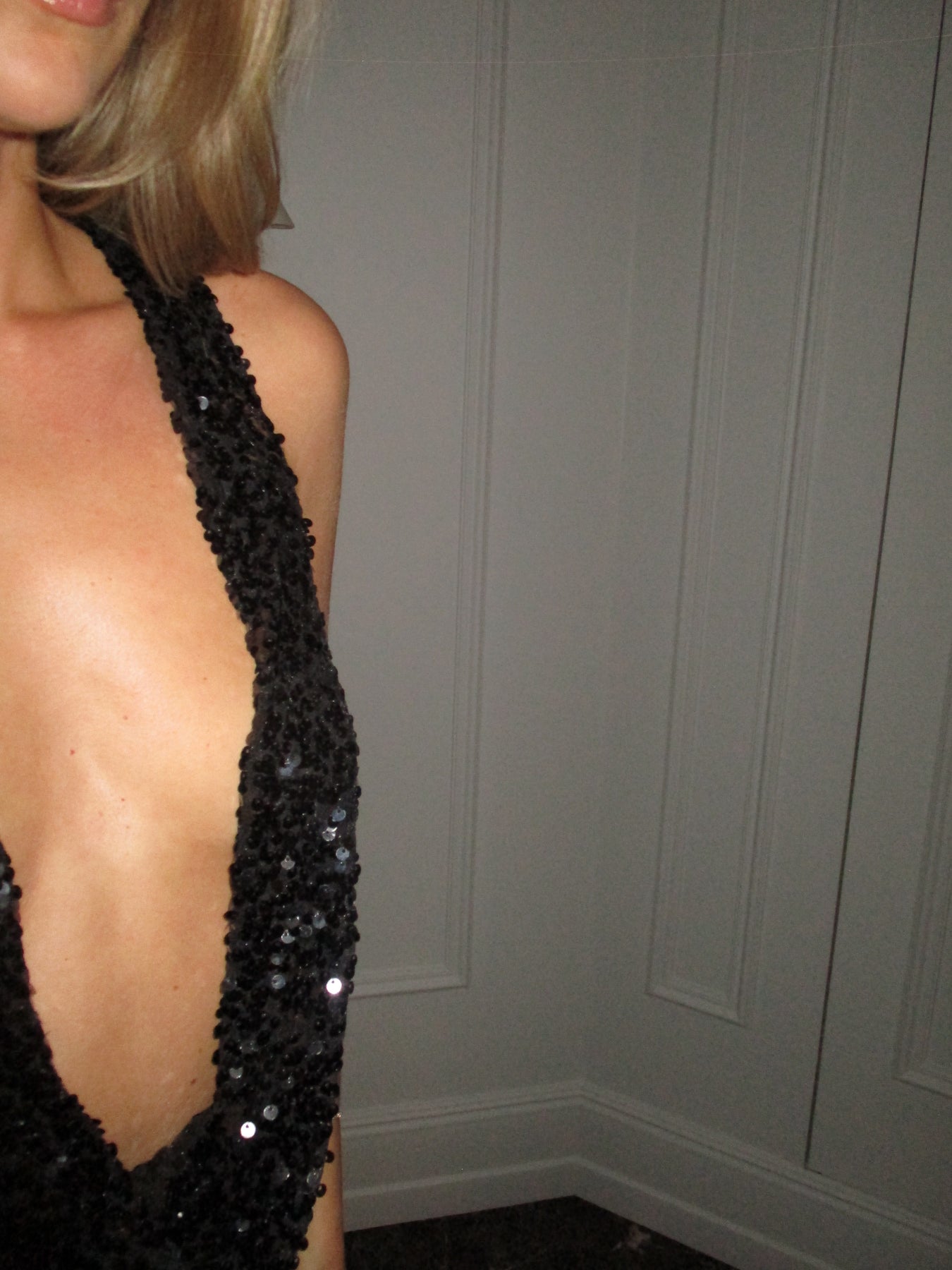 Sophie Sequins Plunge Dress - Svart