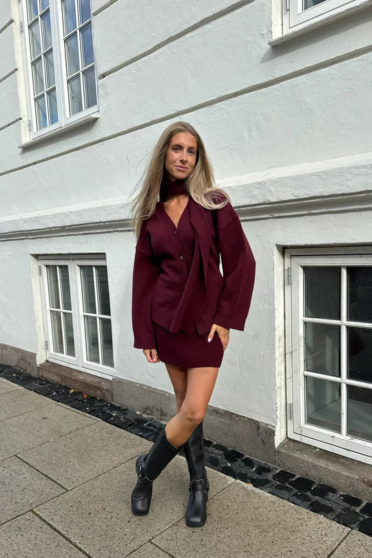 Karmaic Fitted Cardigan - Bordeaux