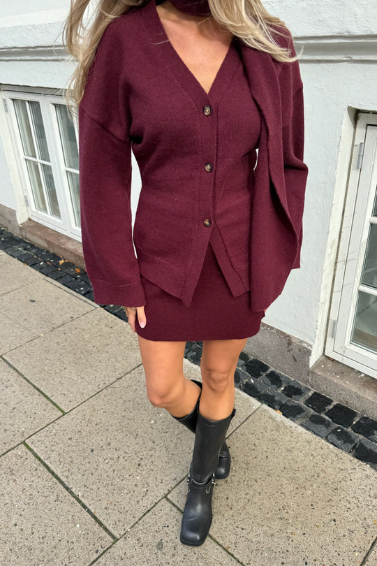 Karmaic Fitted Cardigan - Bordeaux