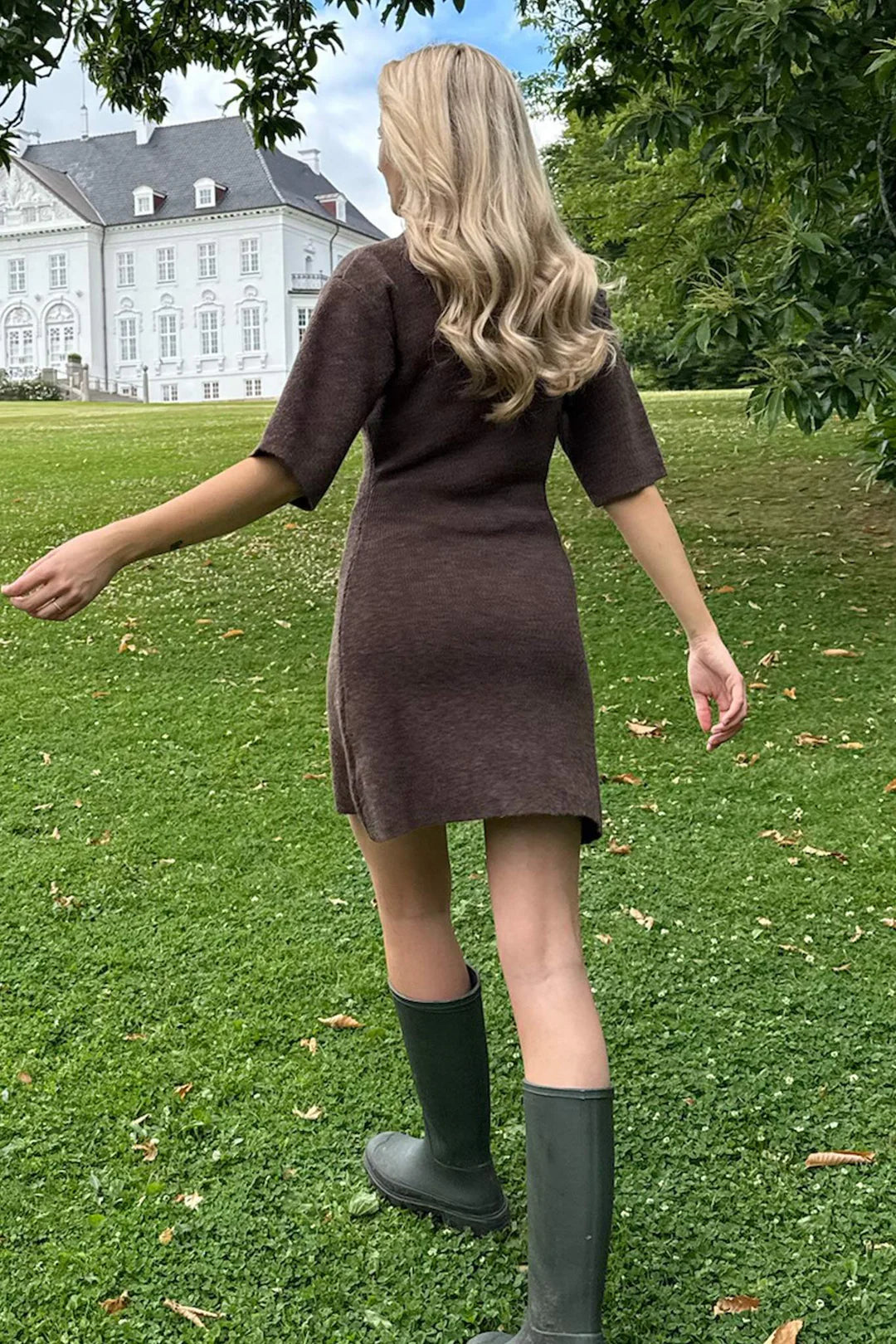 Oliviaic Stickad Klänning - Mörkbrun