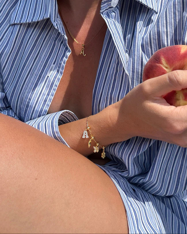 Letter Charm - Guld
