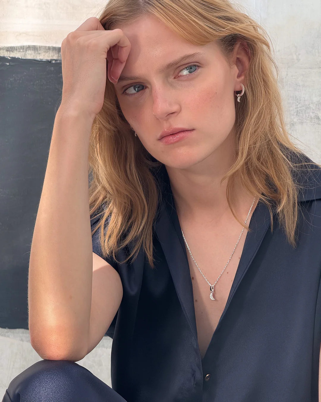 Medium Hoops - Silver White