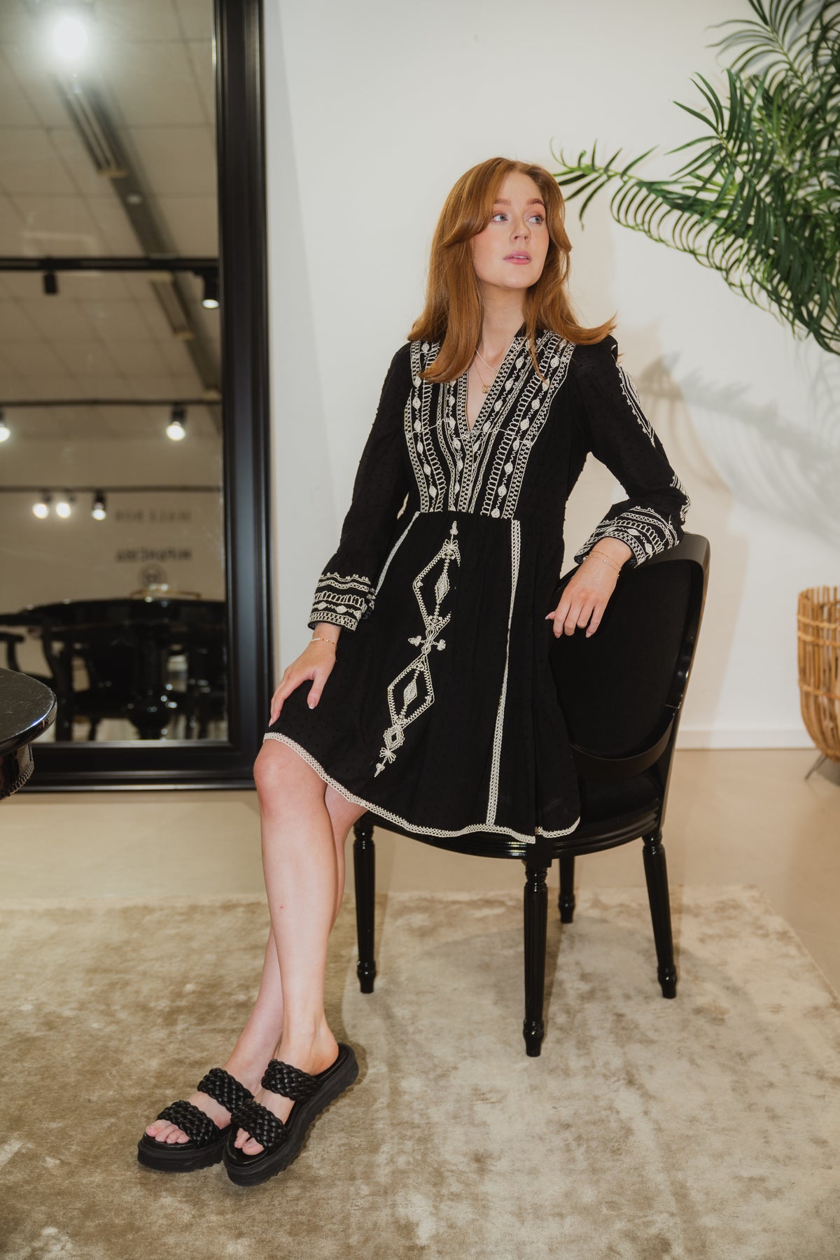 Tasha Embrodery Dress - Black
