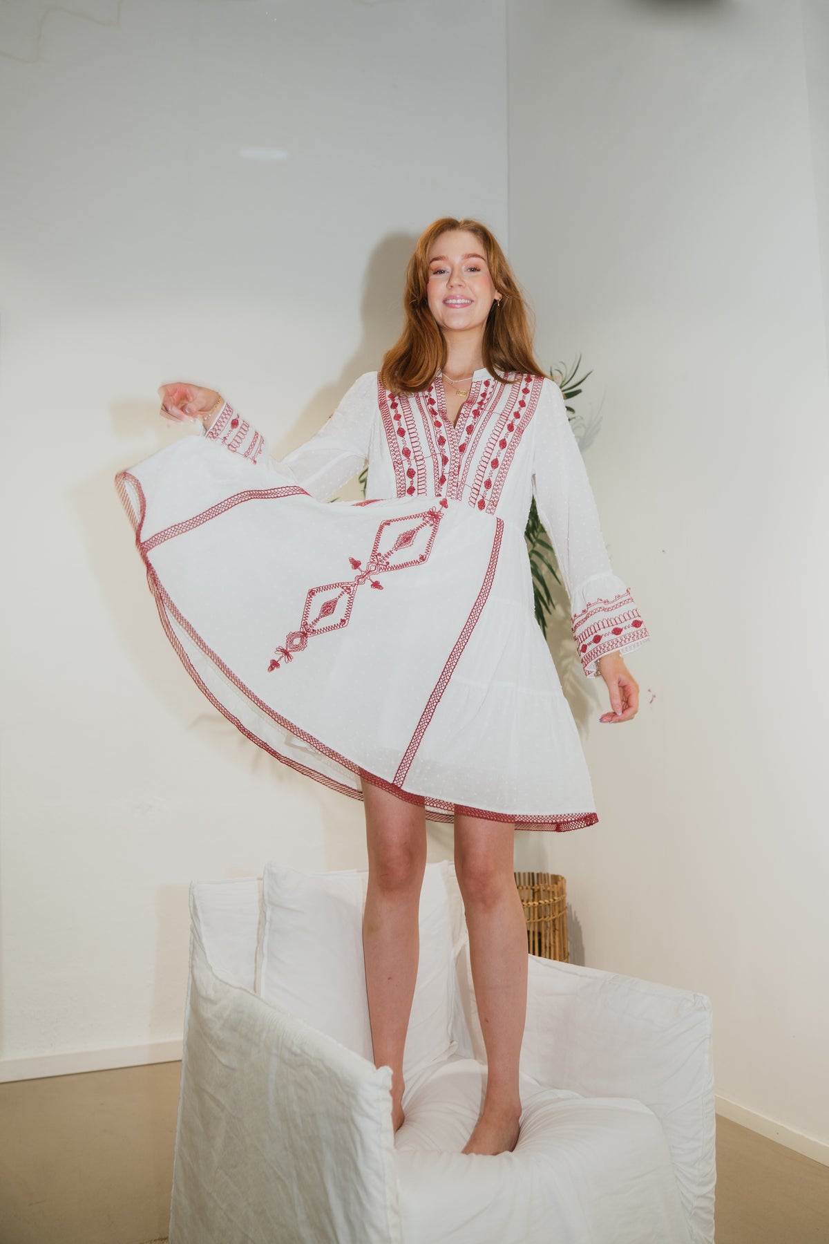 Tasha Embrodery Dress - Red