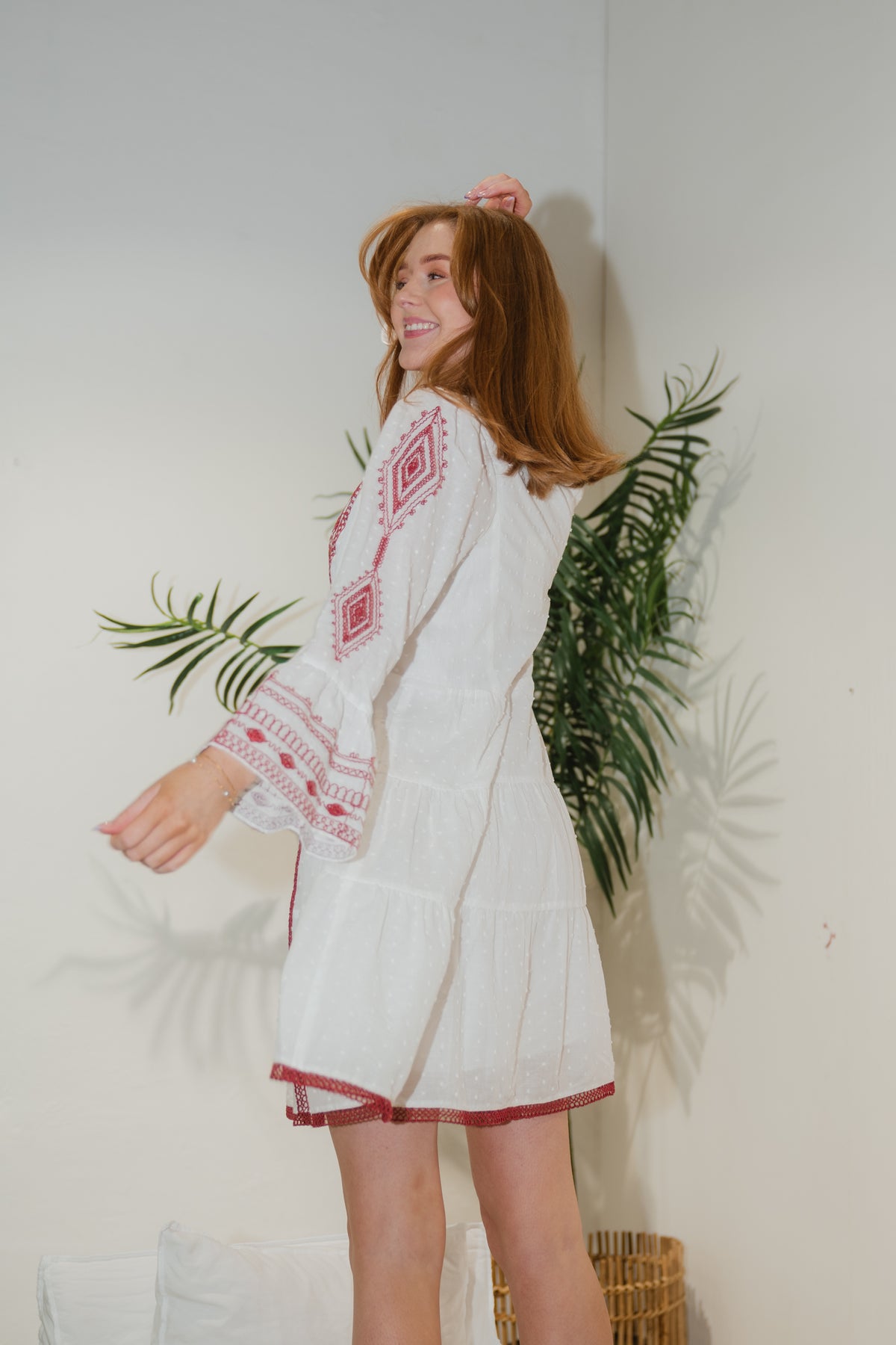 Tasha Embrodery Dress - Red