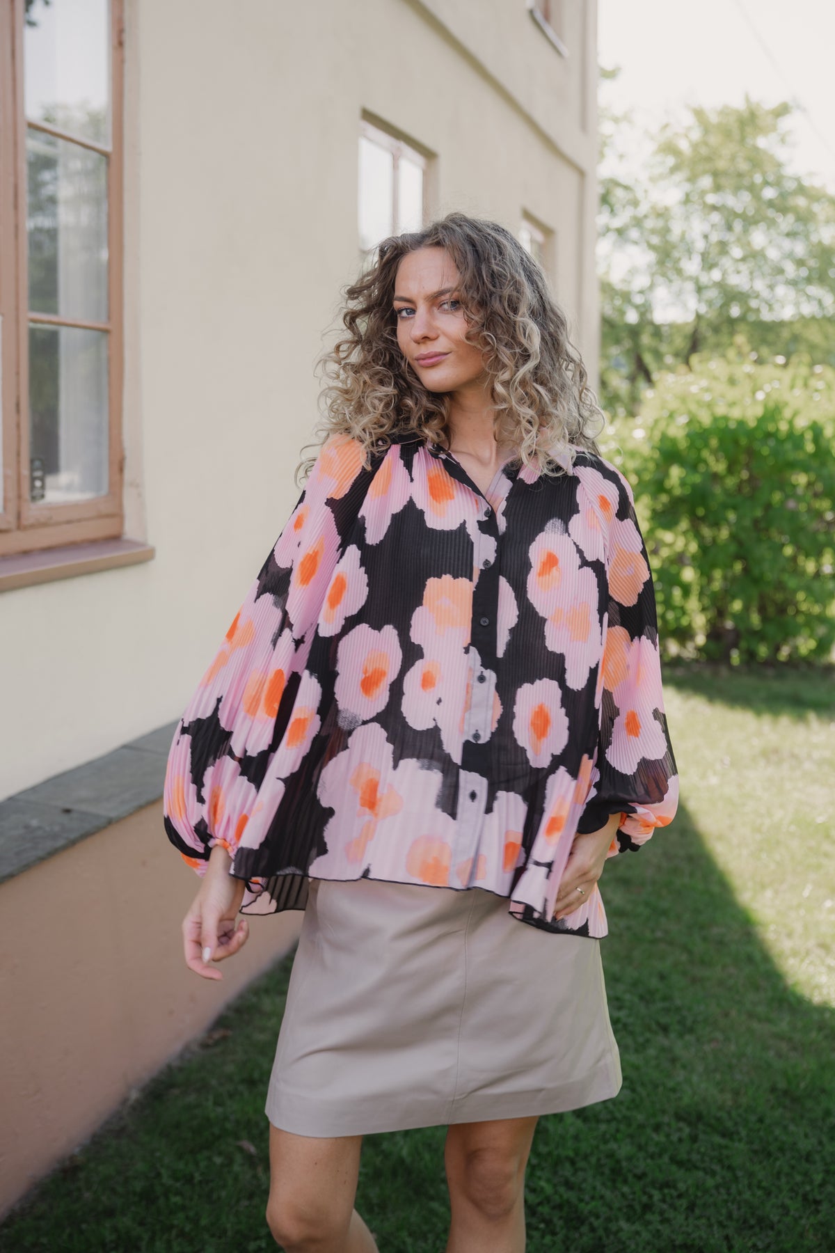 DesdraIW Shirt - Pink Poetic Flower