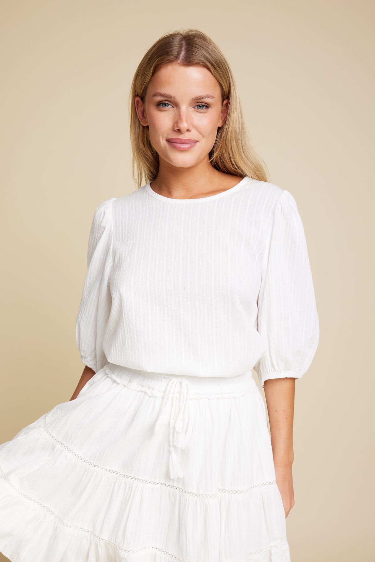 Isabel Solid - White