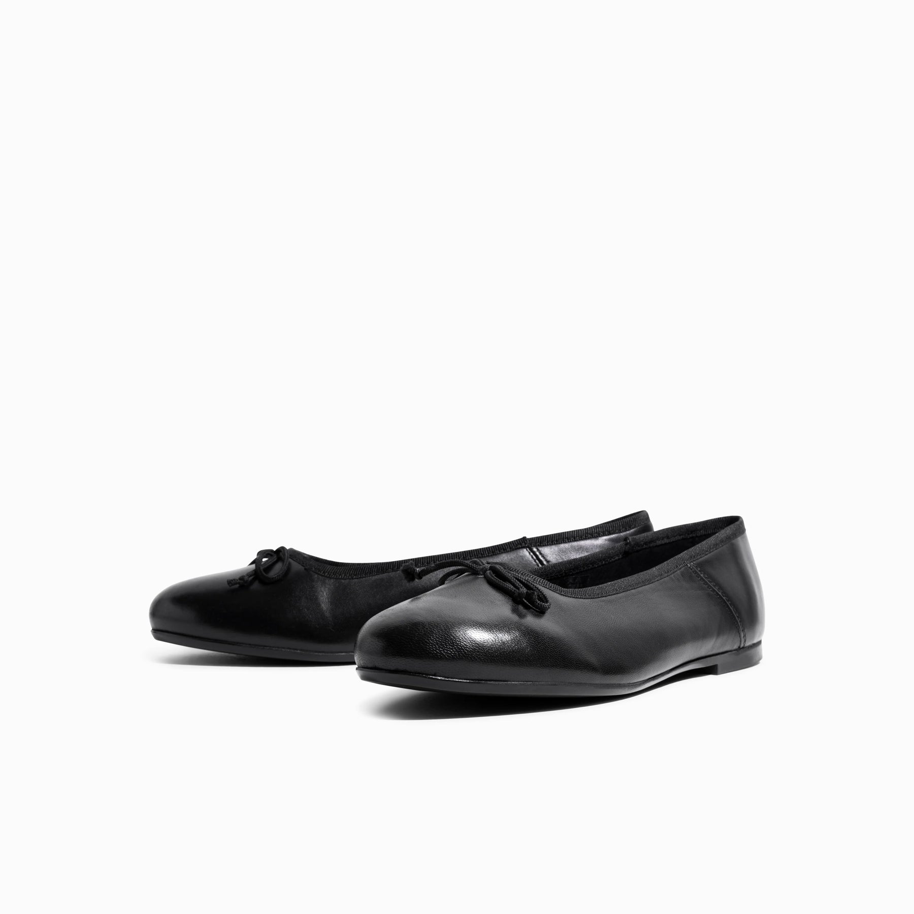 Prima - Black Leather
