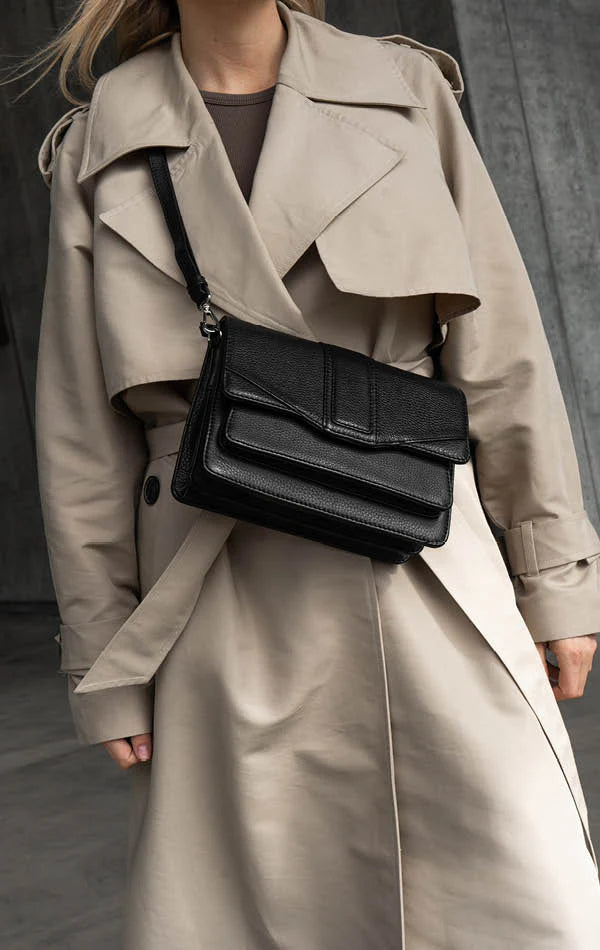 Janembg Crossbody Bag - Black Grain