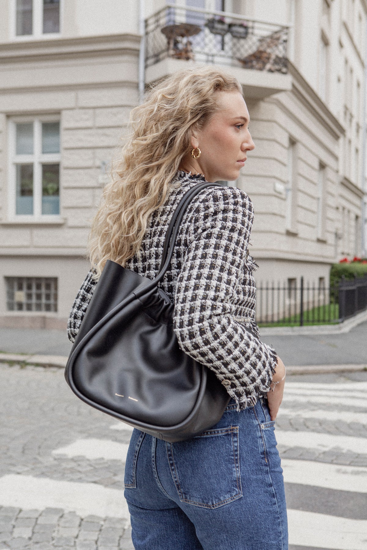 Large Ruched Tote - Black