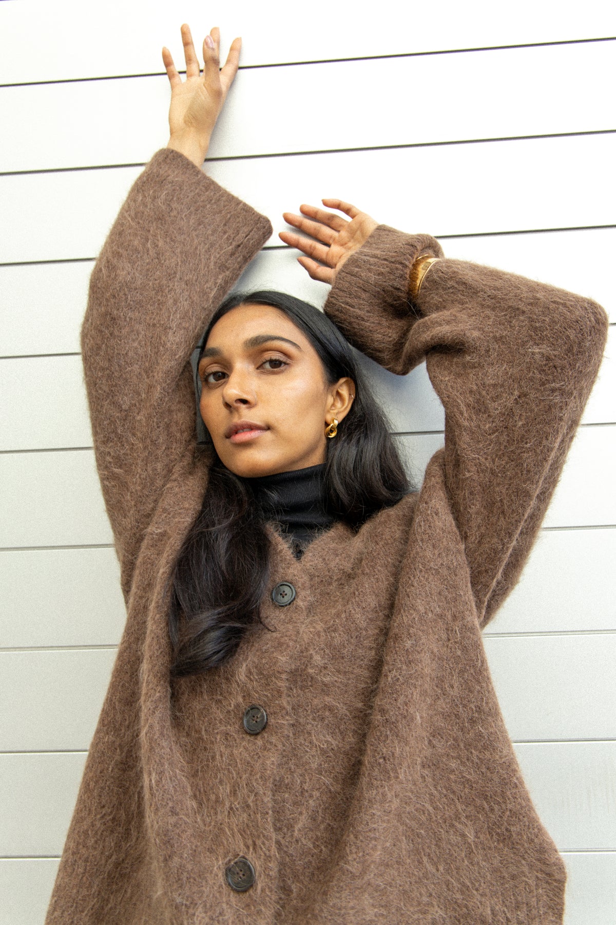 Fure Fluffy Cardigan - Dark Brown