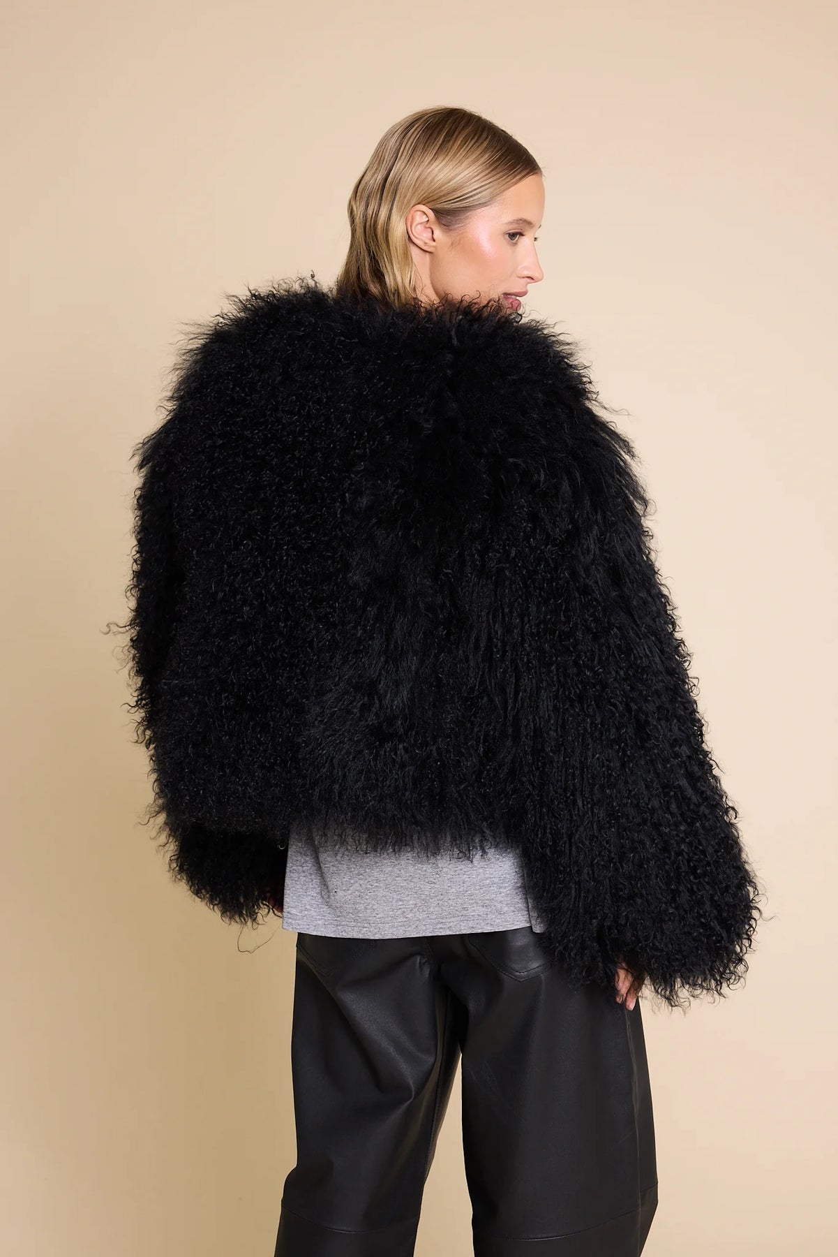 Line Fur - Svart