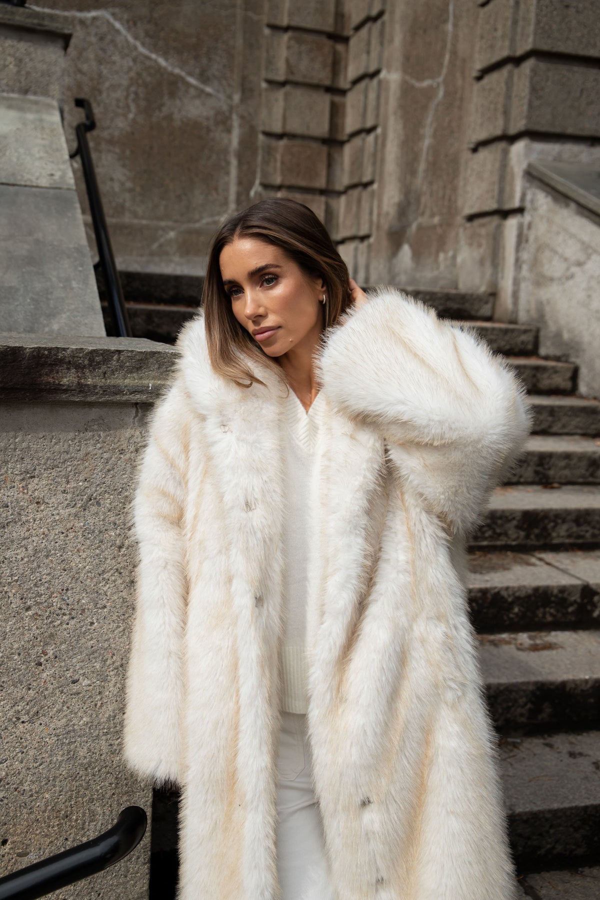 Astrid Faux Fur Coat - Creme