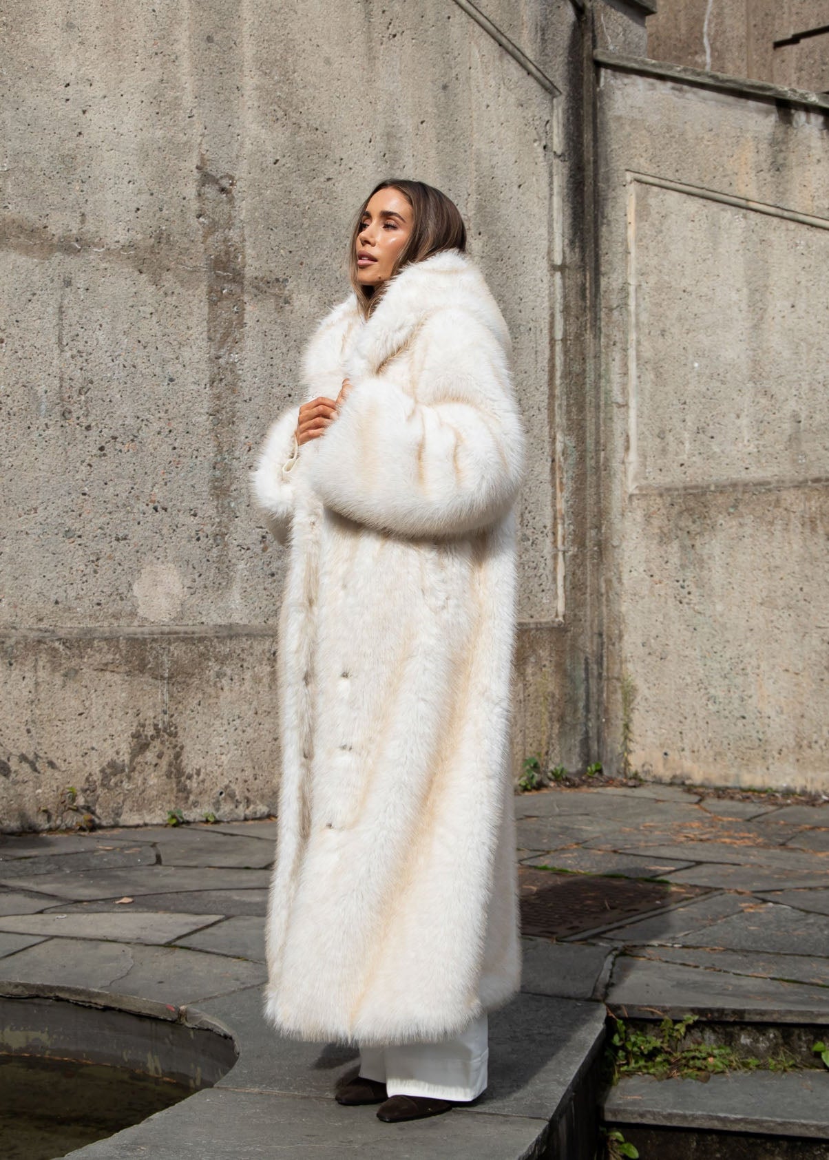 Astrid Faux Fur Coat - Creme