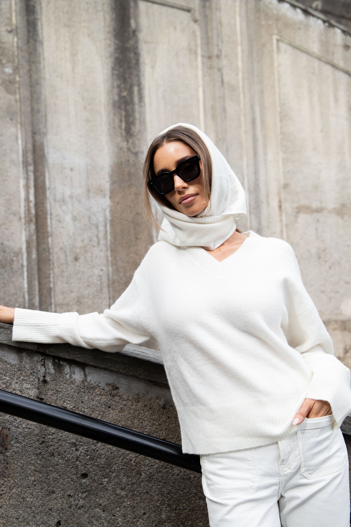 Lina Wool V-Neck Knit Sweater - Off White