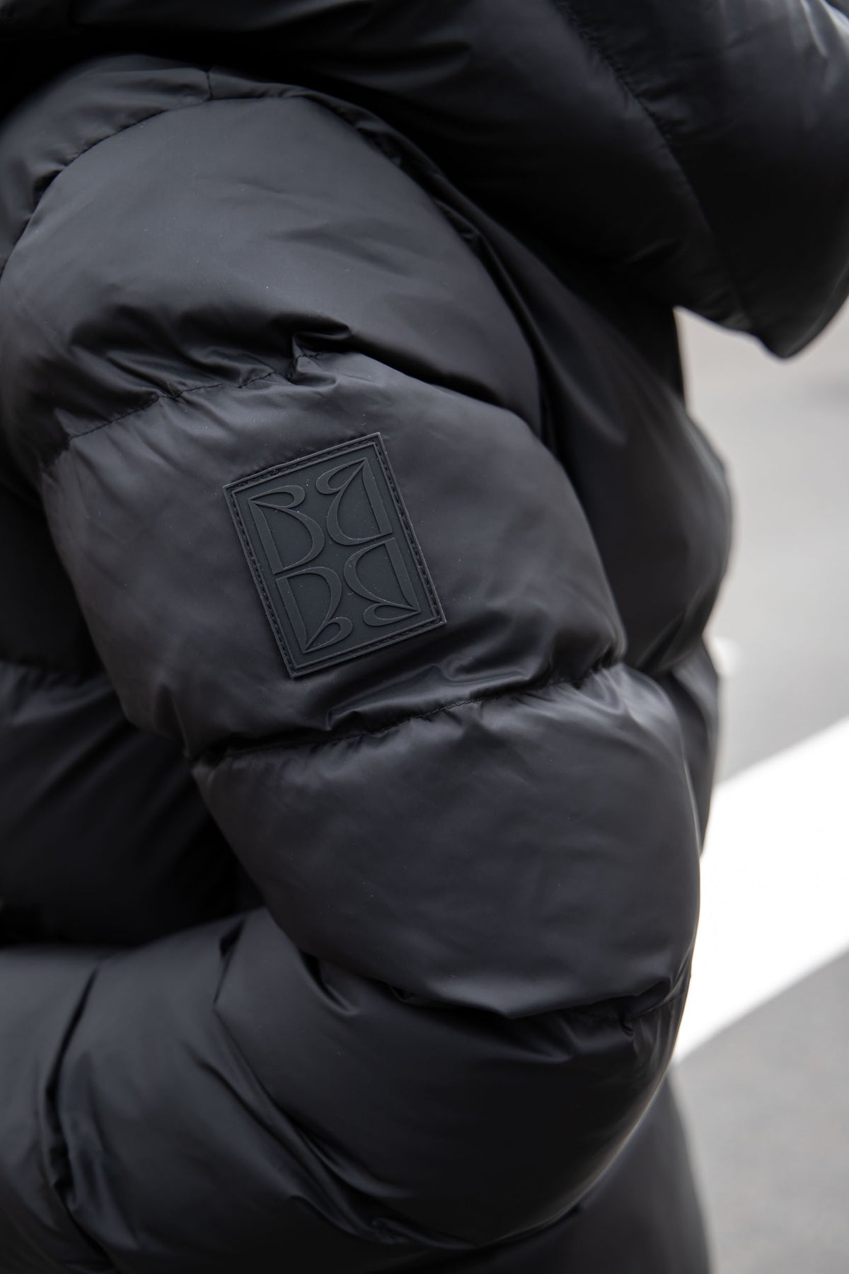 Maud Puff Jacket - Svart