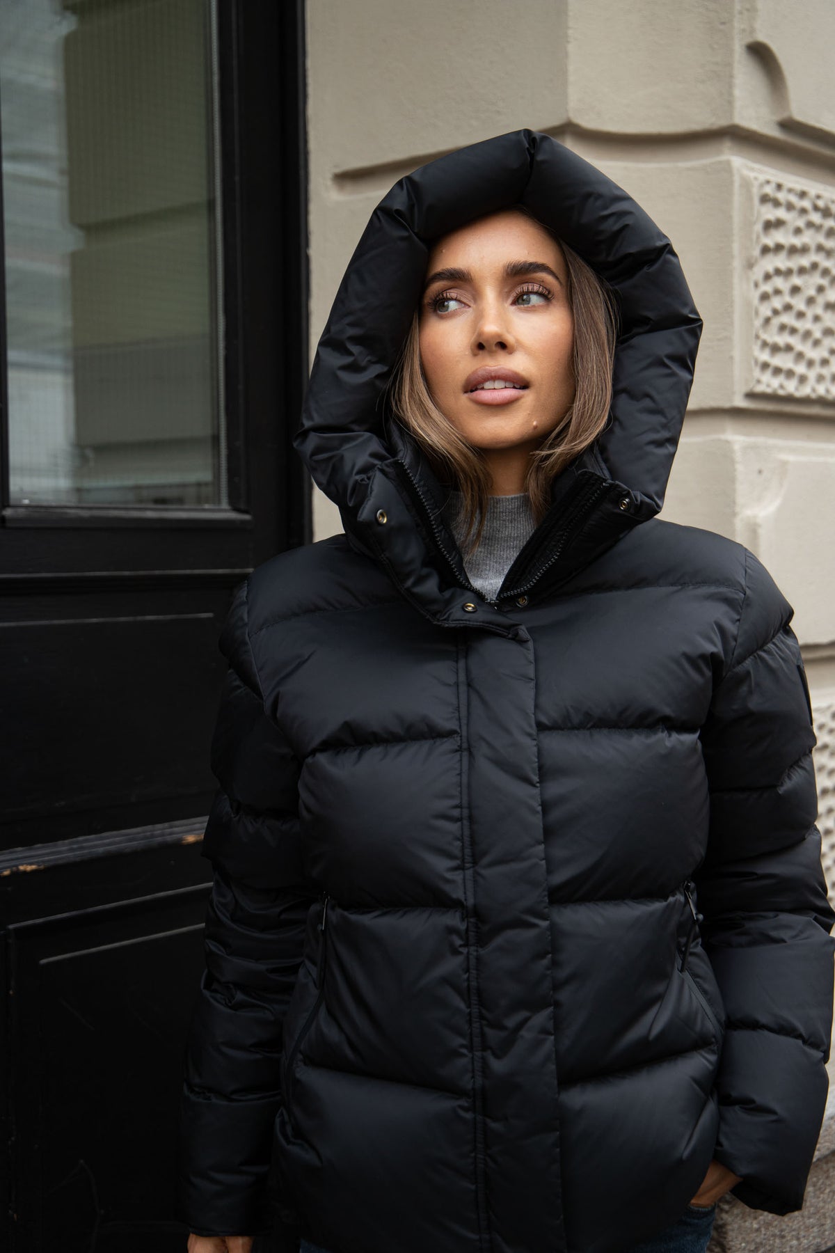 Angelika Down Puffer Jacket - Black