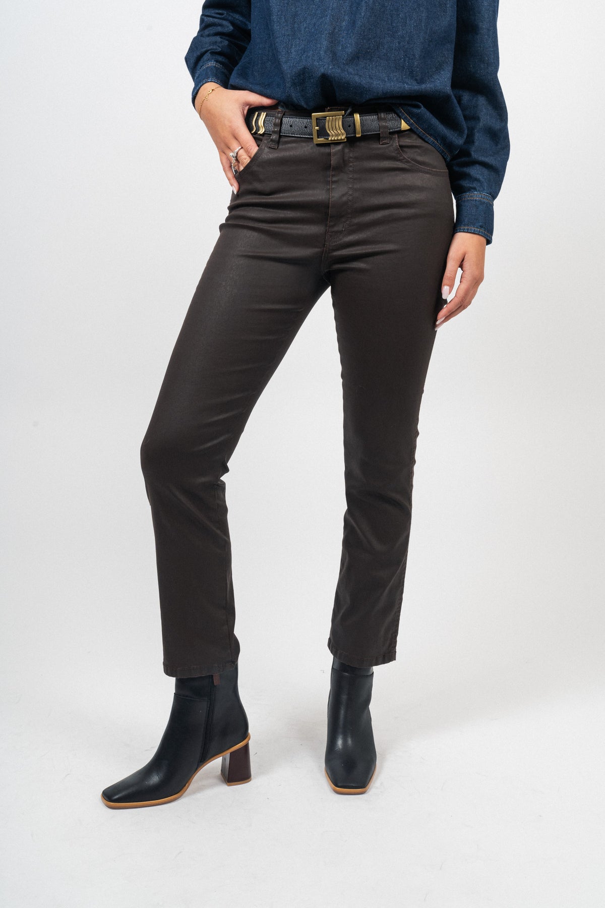 Malena F - Montana Tonal - Choco