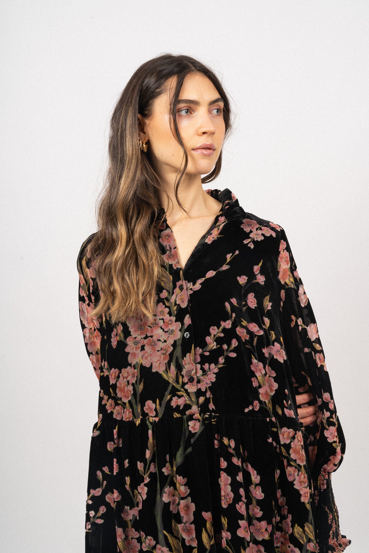 Saga Wide Velvet Dress - Black Pink Velvet