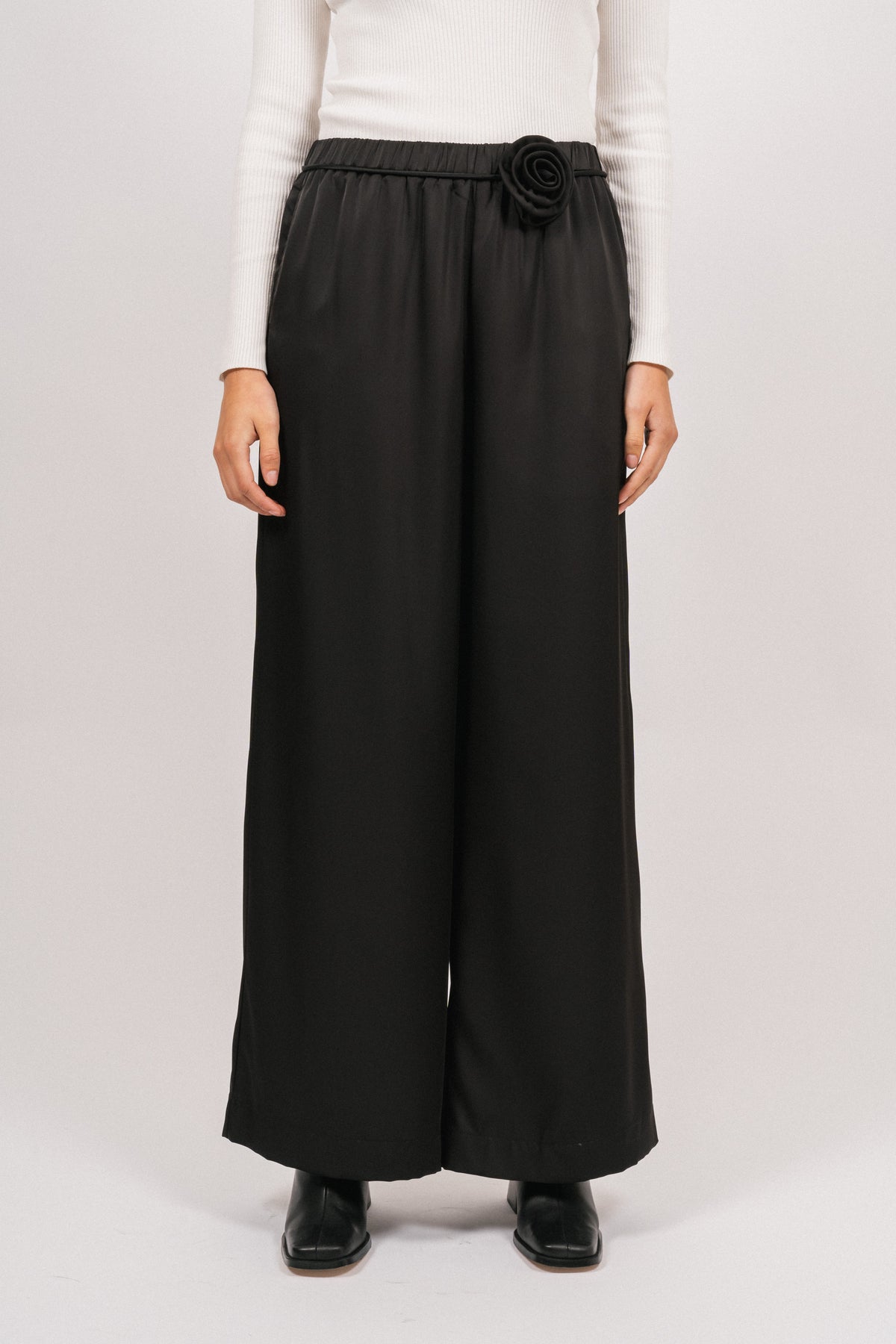 Luna Satin Pant - Black