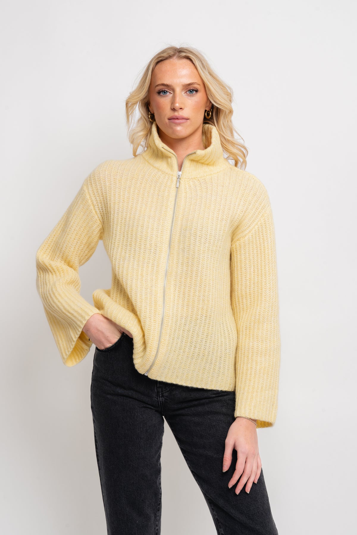 Majken Cardigan - Ljusgul