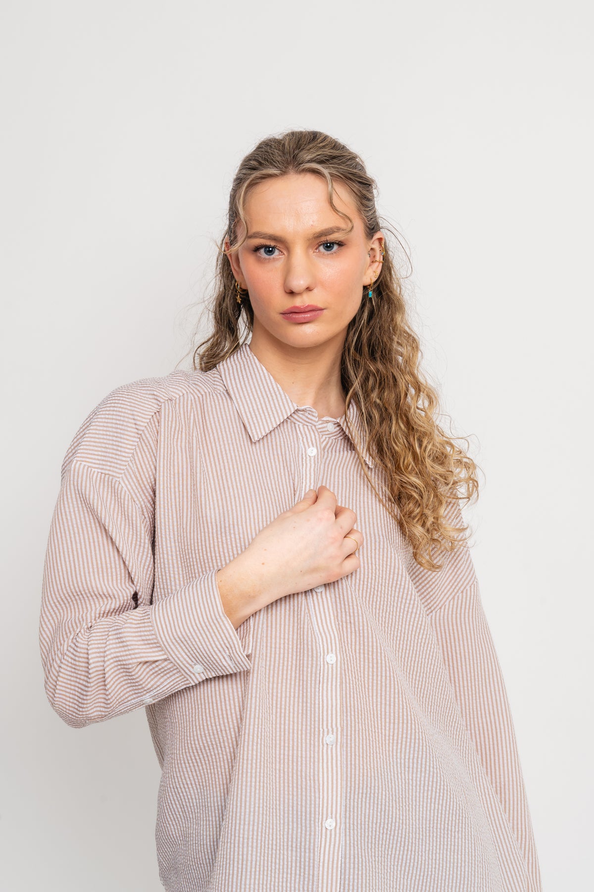 Sonja Shirt - Sand/White