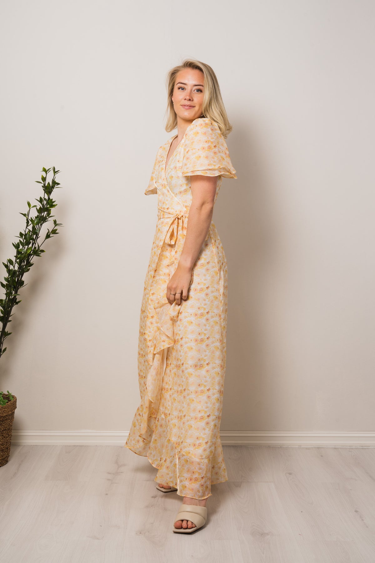 Gabriella Maxi Dress - Yellow Flower