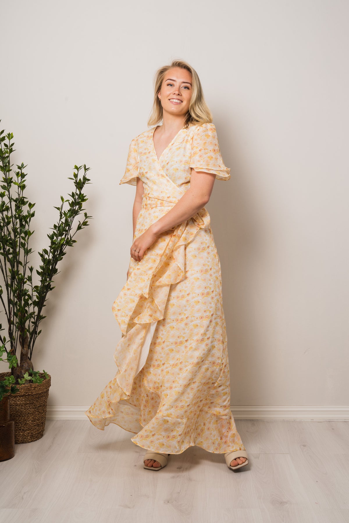 Gabriella Maxi Dress - Yellow Flower