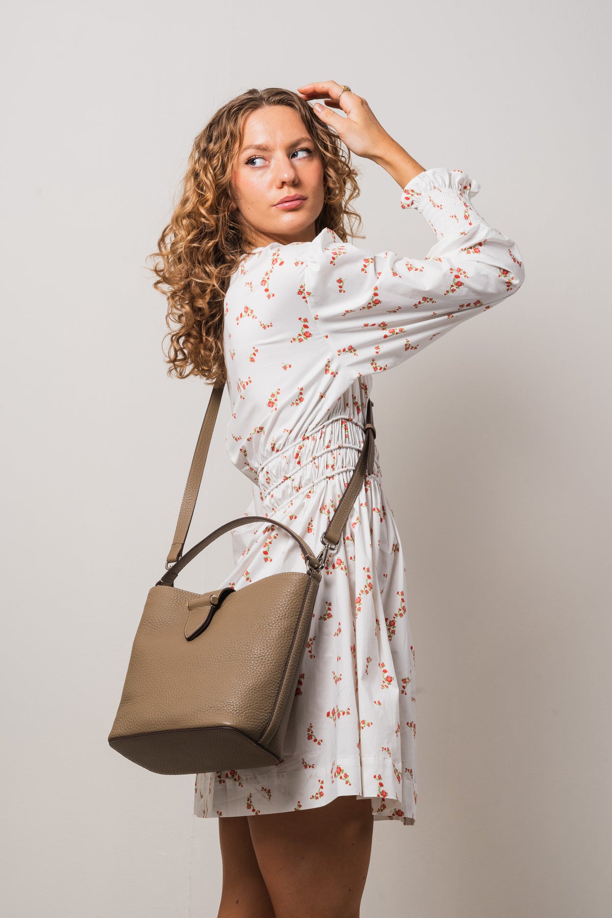 Lexie Small Bucket Bag - Sand