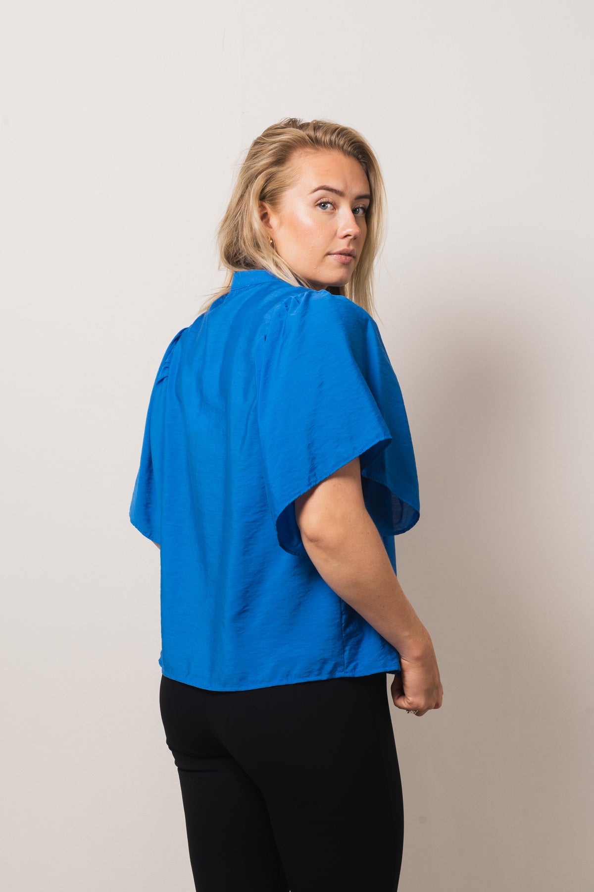 Callum Pintuck Top - New Blue