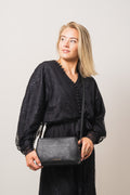 Kensington Medium Messenger Bag - Black