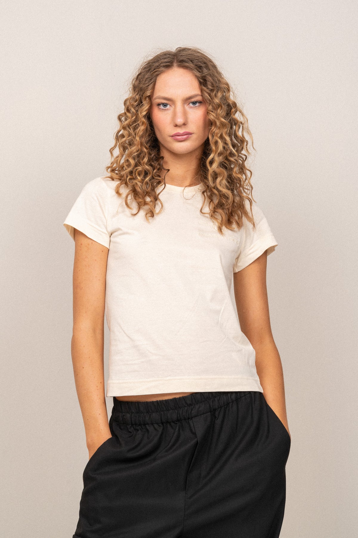 Regular Tonal Shield SS T-Shirt - Linen
