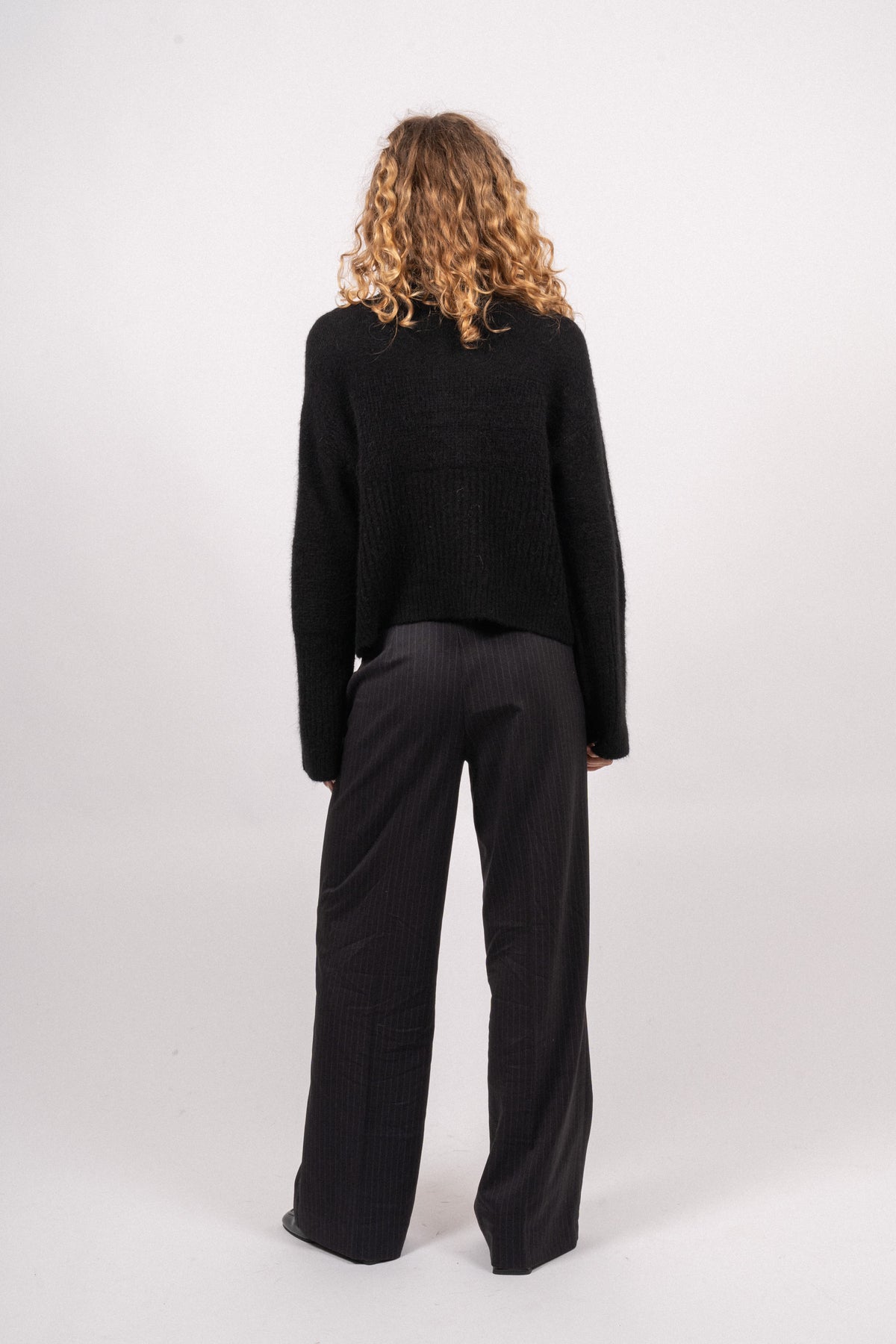 Lediona Hope Cardigan - Black