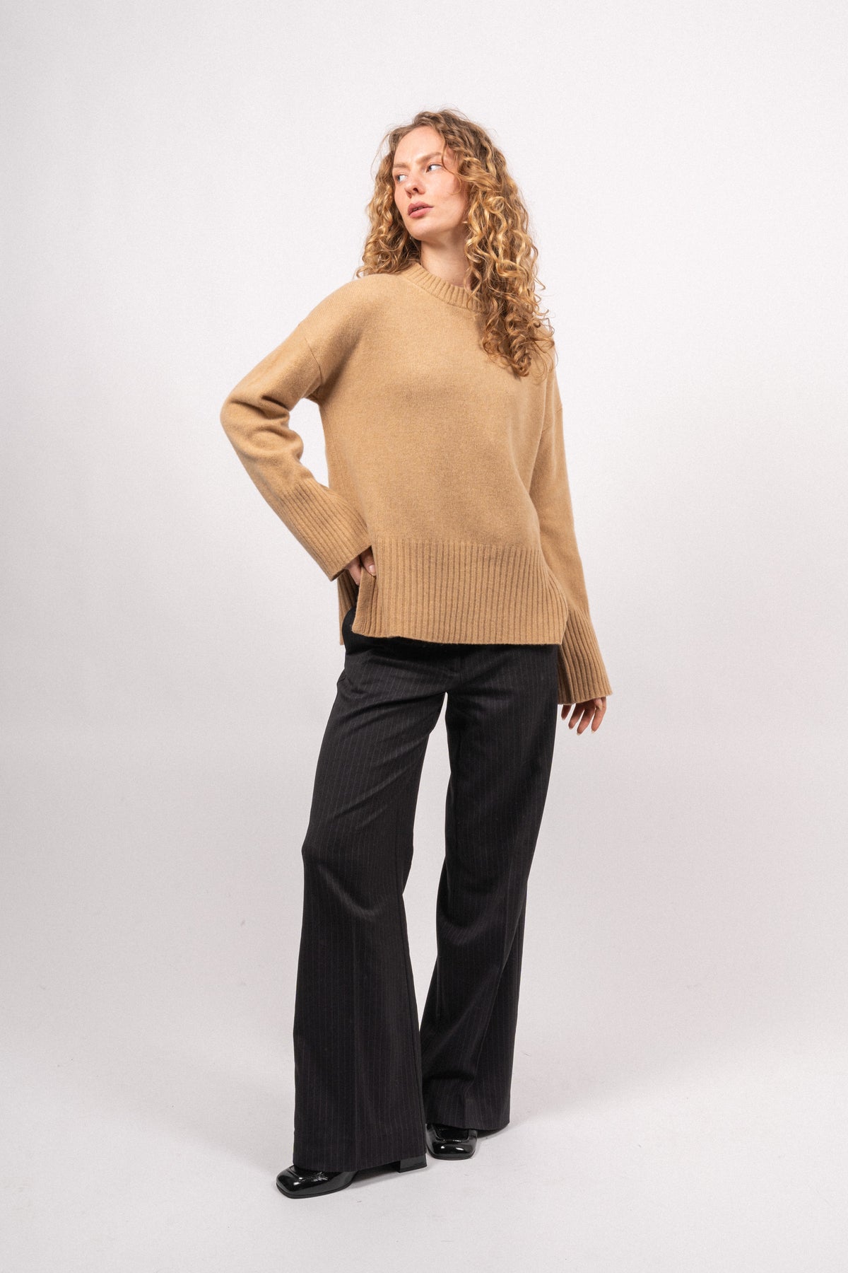 Lounge C-Neck Sweater - Dark Khaki