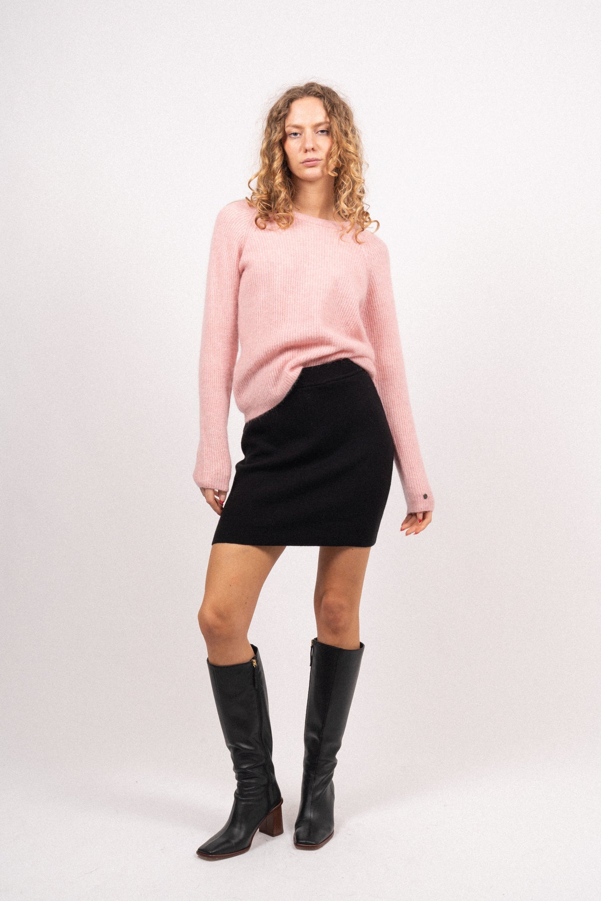 Betzy Sweater - Blush Pink