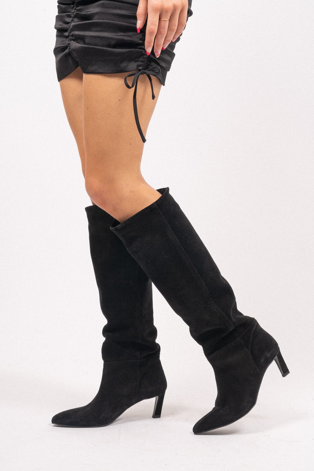 Mette - Black