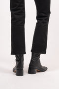 Pega - Black