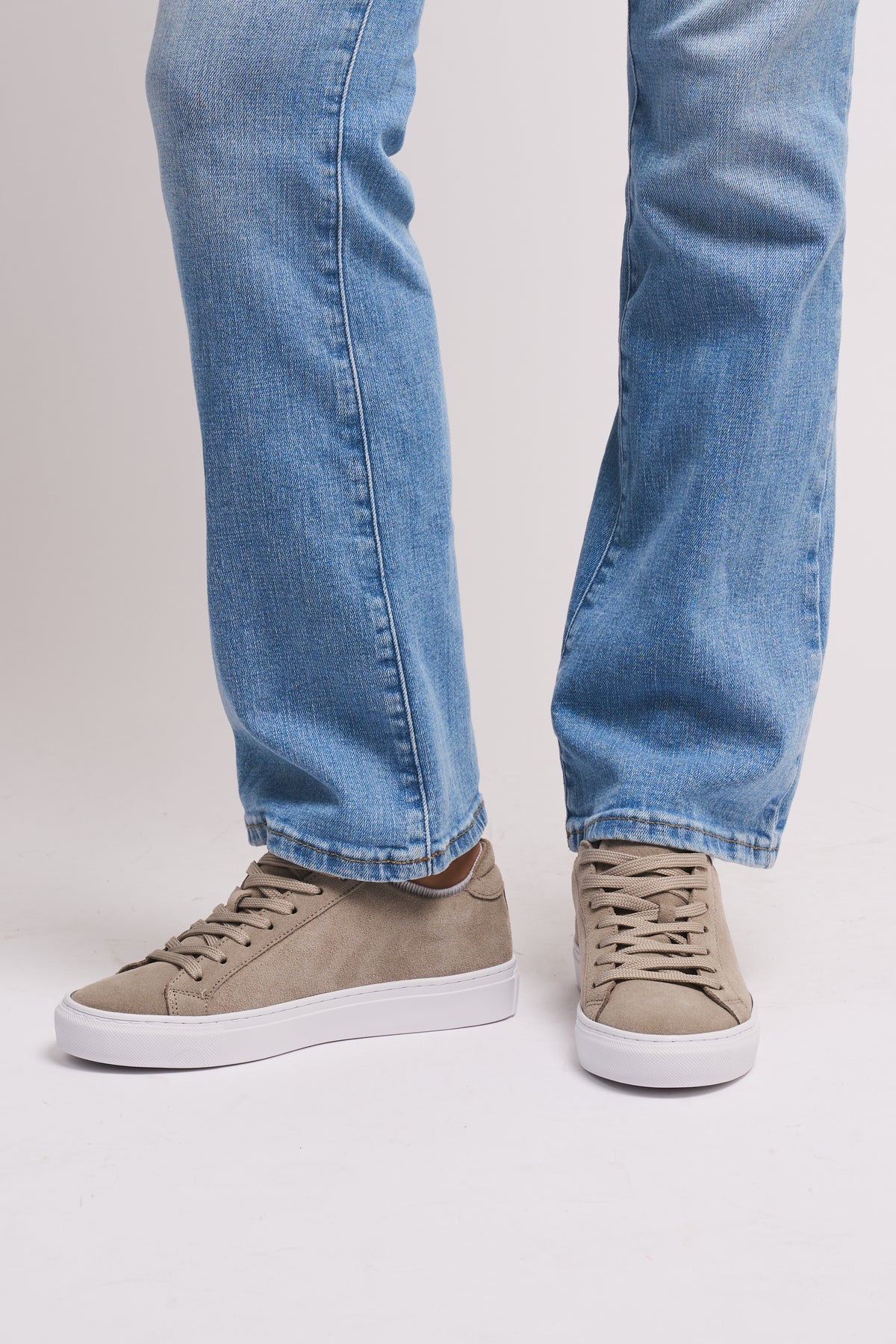 Type - Earth Suede