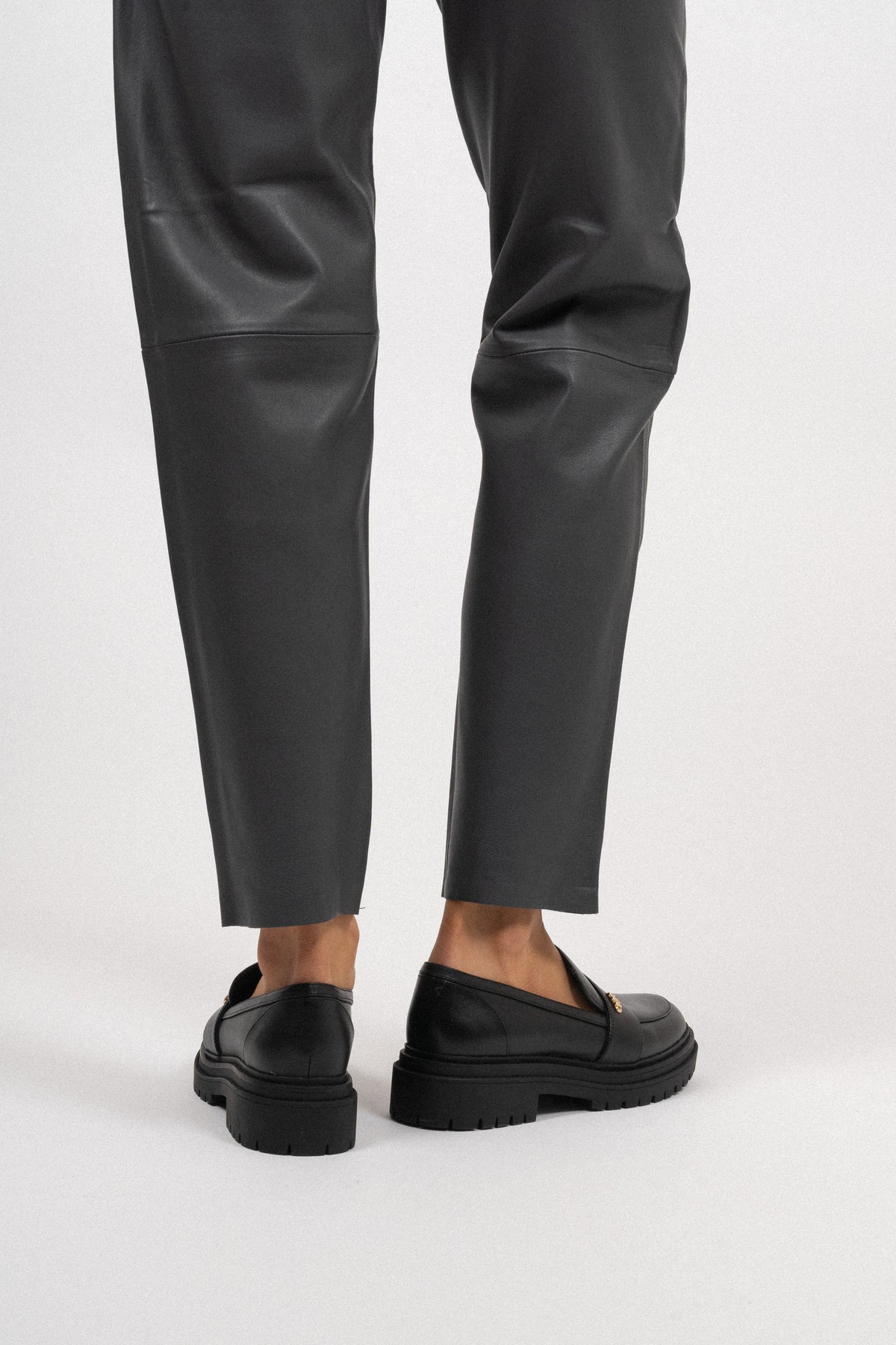 Parker Lug Loafer Vachetta - Black
