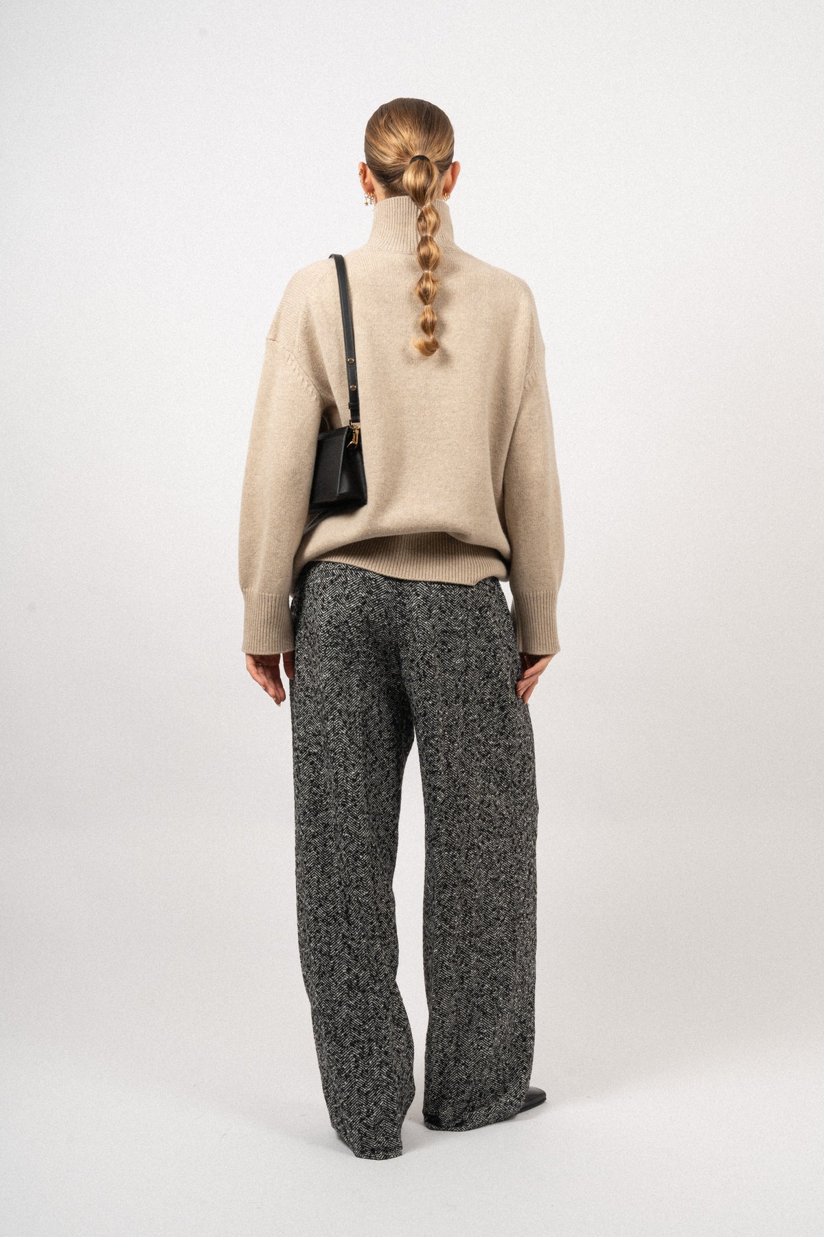 Julie Sweater - Linen